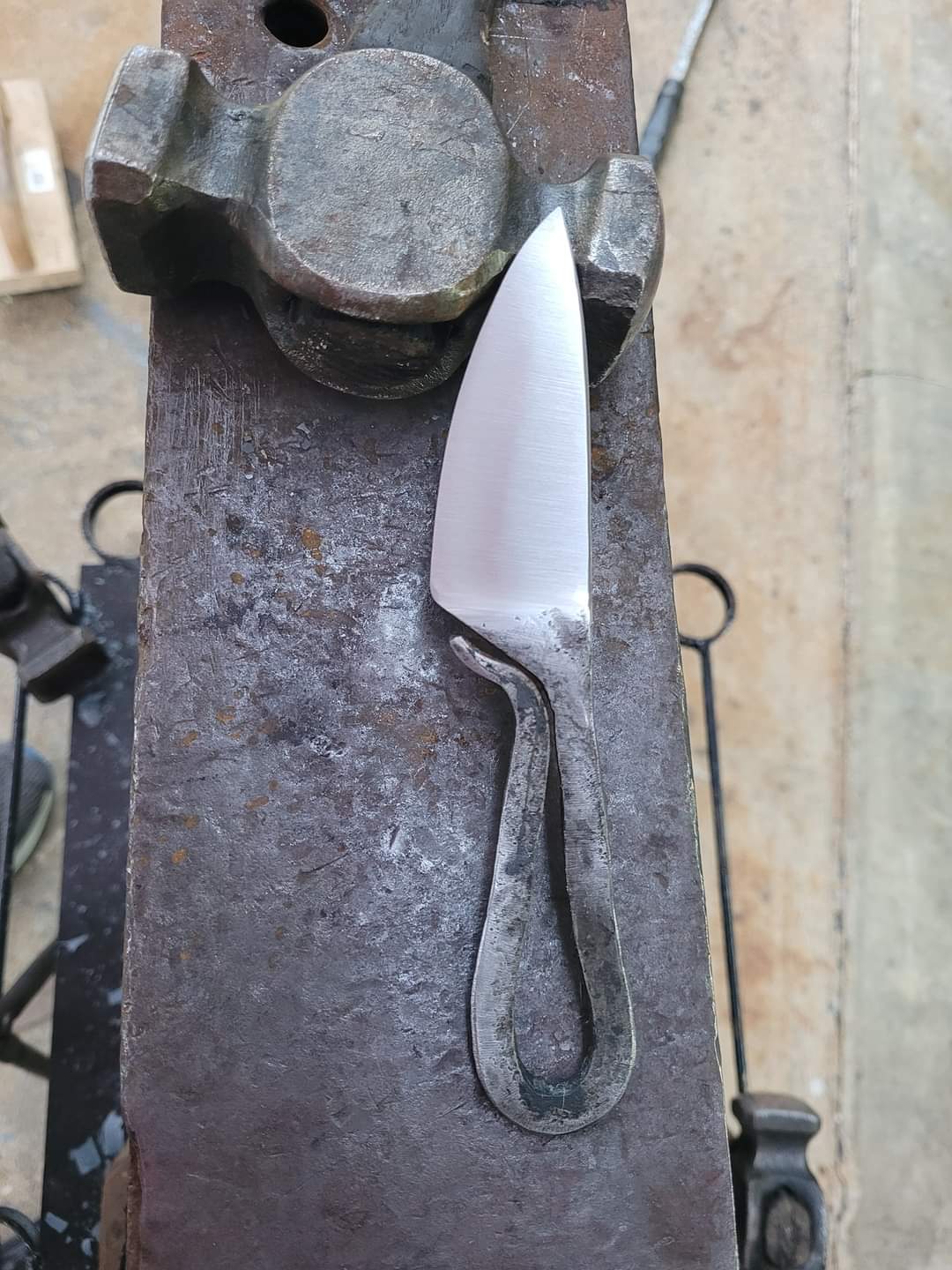Four hour bladesmithing class